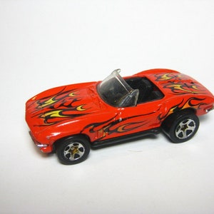 Toy car, Hot Wheels  ,&quot;65 Corvete GMTM&quot; 1/64 , Mattel