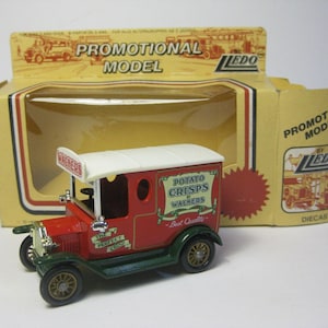 Vintage Diecast Toy car,Lledo &quot;Promotional &quot; Collection&quot;Model T Ford  Van - Walkers Potato Crisps No.2&quot; Made in England 1983 ,Boxed!