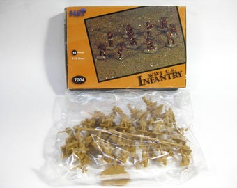 Speelgoedsoldaatjes HAT 7004, boxset 1/72 'WW1 US Infantry'. 48 stuks, plastic figuren! In goede doos!