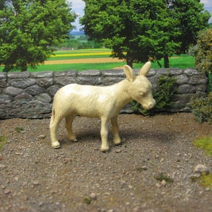 Vintage unbranded figures, Britains copies(?), ,Farm Animals 1:32 ,&quot;Donkey&quot;. Plastic miniatures 1.32