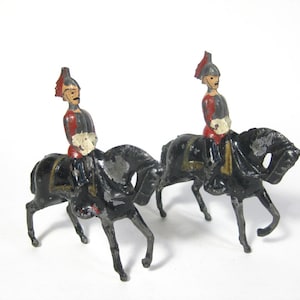 Piombo in fusione cava simile a Johillco vintage, &quot;British Lifeguards - Blues and Royals&quot;, Soldatino, 1:32 Prodotto in Inghilterra anni &#39;40 o &#39;50 Raro ritrovamento!