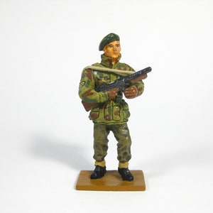 Del Prado miniature, Toy Soldier, WW2 "British Sergeant Army Commandos 1944/1945 "  ,1:30 60mm Lead-Metal miniature.No Booklet.