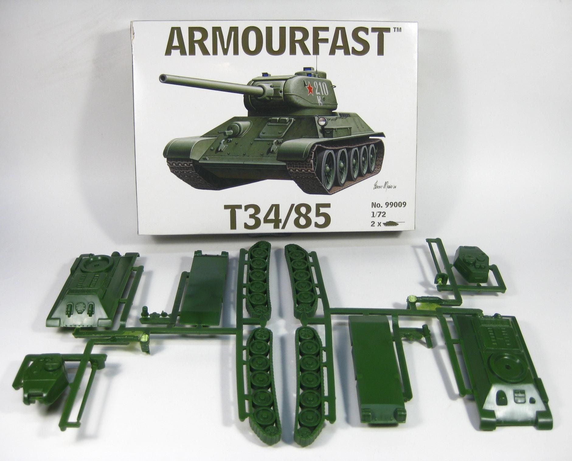 Lot Jouets Militaires Soviétiques Des Années 1990 – Char, Blindé, Fusée, Canon – Ukraine