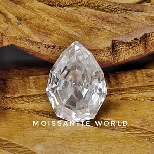 White D Color Pear Step Cut VVS1 Moissanite Stone Loose Gemstone Synthetic Diamond 1 to 5 Carat Size