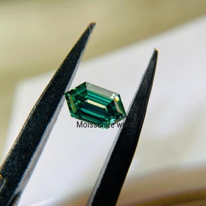 Hexagon Green Moissanite Stone for Engagement Jewelry