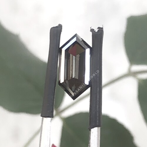 Genuine Loose 1 To 5 Carat Elongated Hexagon Grey Color Loose Moissanite VVS1 All Size For Making jewelry And Gift shops