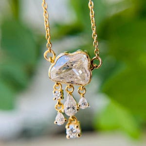 Moissanite Anhänger Halskette 2.49 TCW Farblos Regen Wolke Schmuck Lünette Set Hochzeitstag Geschenk für Sie