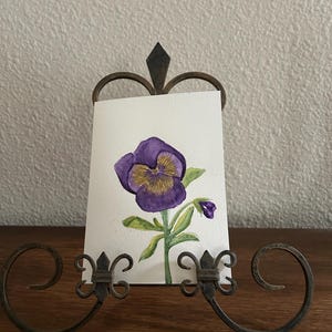 Cartão original em aquarela para todas as ocasiões, amor-perfeito roxo e dourado, assinado pelo artista
