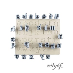 Sellos de arcilla Courier (minúsculas, 26 mm) / Sellos de arcilla / Sellos de letras para textura de arcilla / Letras / Tipografía / Herramientas de cerámica / Herramientas de cerámica Relyef