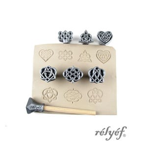 Corazones Celtas n.° 2 - 26 mm (1 pulgada) / Sellos de arcilla / Símbolos / Sellos de cerámica para textura de arcilla / Decoración / Herramientas de cerámica Relyef