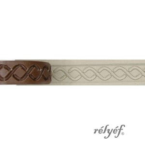 Łańcuch | Tłoczony | Wałek gliniany | Wałek falisty | 28 mm | Glina ceramiczna i polimerowa, mydła, do fakturowania i dekoracji | Narzędzia garncarskie Relief