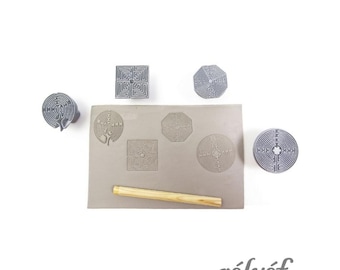 Labirynt | Stemple gliniane | Stemple do gliny ceramicznej i polimerowej | Dekoracyjny stempel kafelkowy | Projektowanie tekstur | Labirynt | Narzędzia ceramiczne Relief