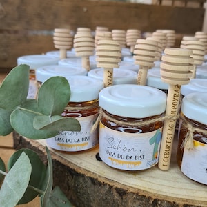 Guest Gifts, Mini Honey Jars with Personalised Label & Engraved Honey Spoon, Favours, Wedding, Winnie Pooh Theme, 1st Birthday, self-fill