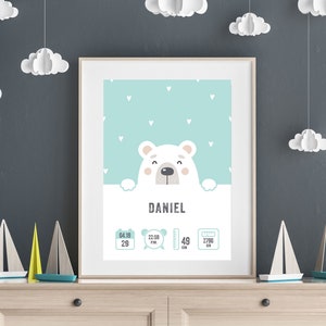 Cartel de nacimiento del bebé con nombre, peso, fecha, tiempo y duración, oso de peluche bebé