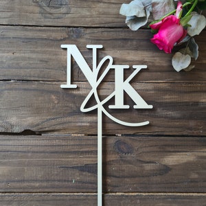 Cake Topper personalizzato in legno con monogramma nuziale o nomi degli sposi, cresima, compleanno, celebrazione