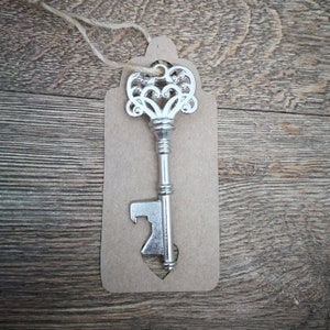 Vintage zilveren sleutelhanger flesopener met label - huwelijksgunst, feestcadeau, nieuwigheidscadeau, sleutel tot mijn hart, cadeau voor gasten, voor hem