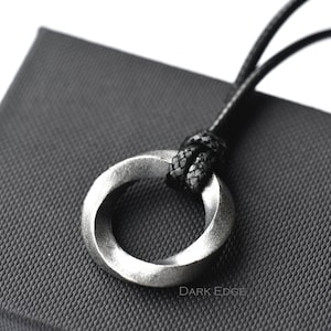 Collier cercle Mobius torsadé en argent sterling Collier géométrique Collier créole pour homme Collier cordon réglable par Dark Edge