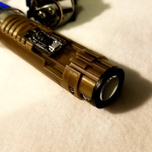 Graflex 2.0 2.5 Chassis Lightsaber soundboard CFX Proffieboard removable battery