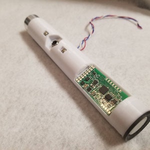 One Replicas Super Stunt Removable lightsaber Graflex ( CHASSIS ) soundboard speaker battery