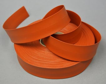 Ruban imitation cuir marron chaud : bordure en PU végétalien de 30 mm