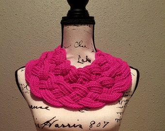 Double Braided Cowl (Strawberry Cupcake)