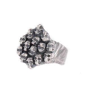 Silver Skull Ring Men, Carved Skulls Rings, Rugged Gothic Skull Ring, Vintage Skull Ring, Head Skeleton Ring, Antique Skull Jewelry for Him