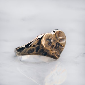 Hammered Heart Ring Gold Brass  |  Chunky Heart Ring for Women Men, Cool Fashion Rings, Jewelry Gifts for Her