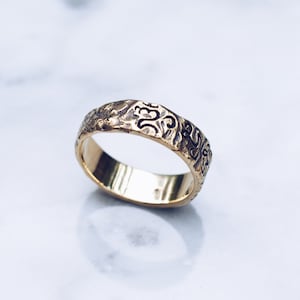 Indonesischer Ring | Balinesische Gold Messing Bandring, Herrenring am kleinen Finger, Ringe mit dem Schreiben Bali Schmuck, Herren- oder Damenringgröße