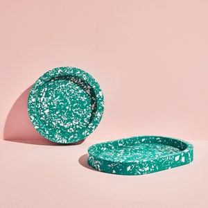 Emerald Small Chunky Terrazzo Jesmonite Oval & Round Decorative Trinket Trays image 1