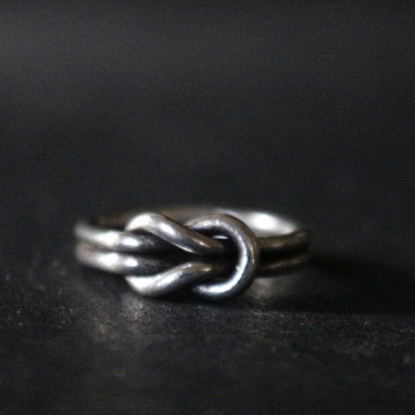 Double Knotted Silver Ring, Love Knot Ring, Sterling silver ring, Handmade Ring