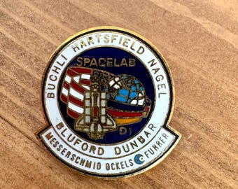 Spacelab D1 Buchli Hartsfield Nagel Bluford Dunbar Enamel Pin NASA Pinback -