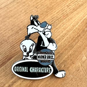 Tweety Bird Sylvester Cat Silver & White Pin Original Characters Warner Bros