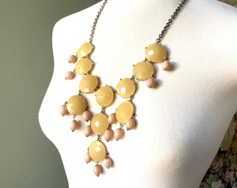 Big Ethnic Layered MOP Shell Gold Discs Waterfall Statement Bib Choker Necklace Big Ethnic Layered MOP Shell Gold Discs Waterfall Statement Bib Choker Necklace
