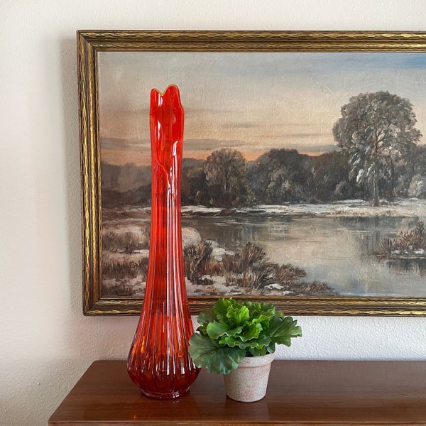 L.E. Smith 25.5" Red Amberina Tall Simplicity Swung Vase, Six Finger Stretch Vase, Vintage Ribbed Swung Vase