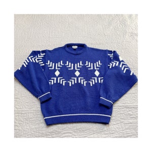 Vintage Union Bay Men&#39;s Crew Neck Sweater, 1980s Acrylic Knit Royal Blue and White Geometric Sweater Size XL