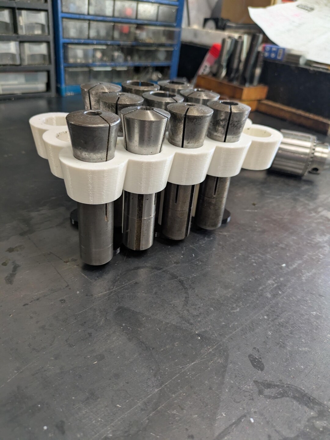 R8 Collet Holder Rack. Floating Optical Illusion Holds 15 Collets. 3D ...