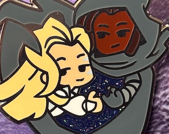 Kleine Verbündete Vol1. | Uns | Emaille Pin