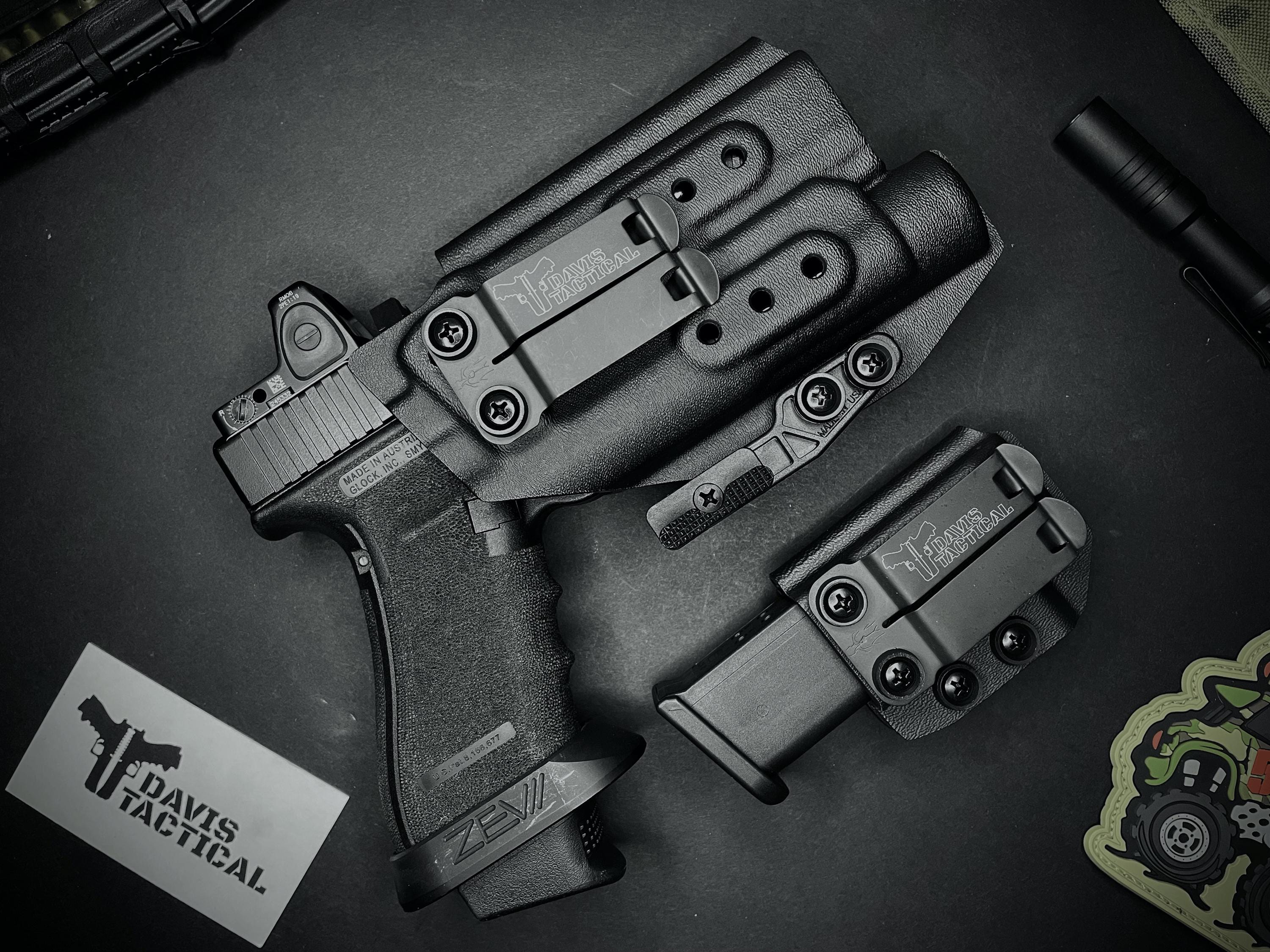 Davis Tactical Inside The Waistband IWB Kydex Light Bearing Holster with claw For Glock 17/17MOS/22/22MOS With Streamlight TLR-1