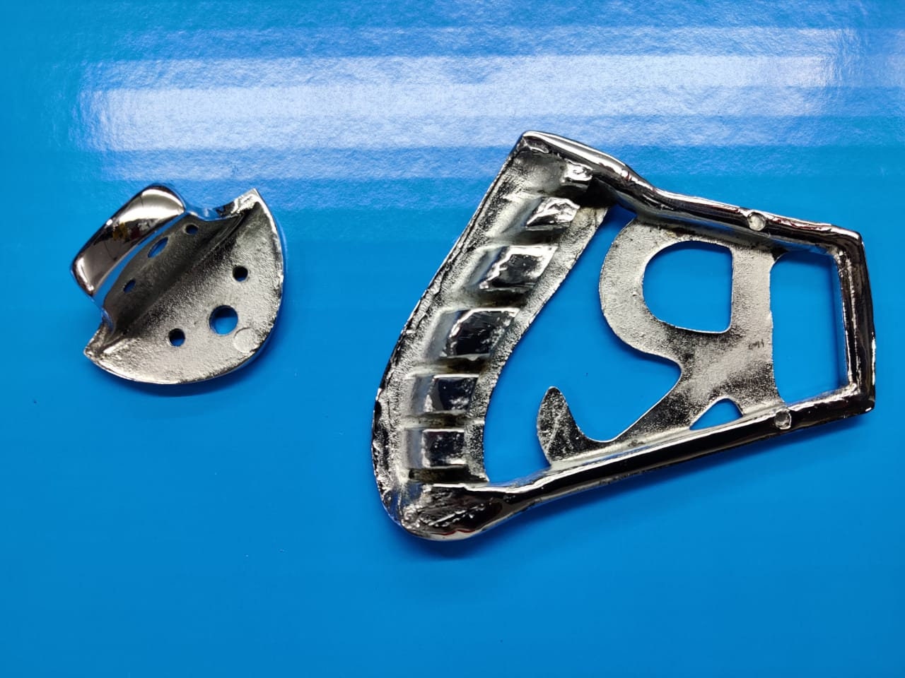 Rickenbacker tailpiece - Etsy 日本