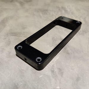 Specialtillverkad monteringsringsadapter för pickup för Hofner Icon eller Ignition eller Hi-serien för att uppgradera med tysk pickup