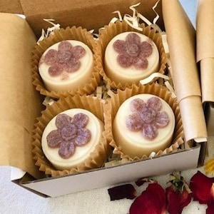 Rosehip + Rose Body Butter Melts / Bath Truffles, Set of 4 Small Vegan Zero Waste Lotion Bars, Personalizable small gift box, wax free