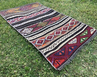 Vintage Small Kilim Rug,Turkish Handmade Kilim Rug,3'81 x 1'97 Feet,Kilim  Rug,Anatolian Kilim Rug,Embrodery Kilim Rug,Home Decor Rug,