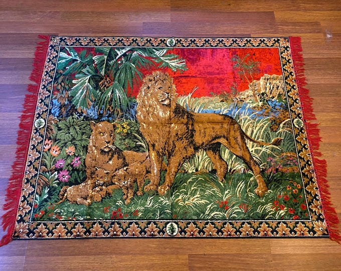 Vintage Turkish Lion Tapestry: Rare Animal Wall Art, 5'22 x 4'07