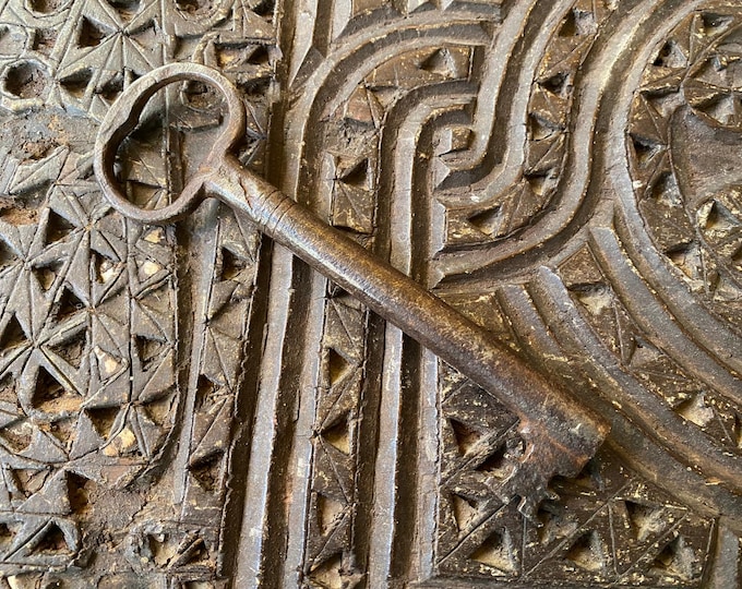 Elegant Antique 12cm Manor House Key - Ornate Open-Bow Skeleton Key - 19th Century Forged Iron Estate Artifact -Decorative Mansion Hardware