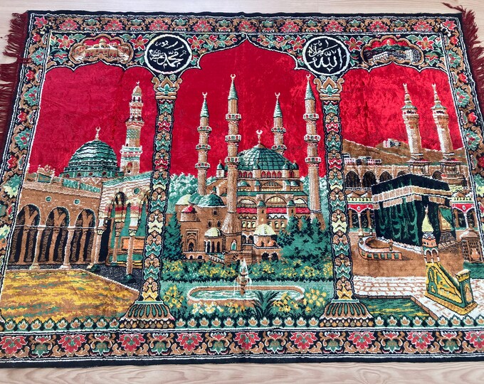 Wall Decor Kabe Pictures Rug, Vintage Kabe Pictures, Holly Pictures on Tapestry, Pretty Wall Decor Tapestry,Holly Calligraphy Written on Rug