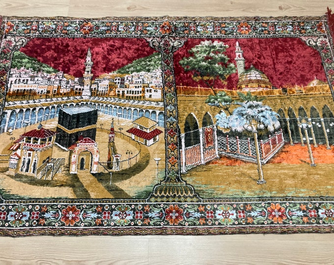 Vintage Kabe Picture, Holly Kabe picture on Tapestry,Tradatinol gift from Kabe,Calligraphy written on Tapestry Rug,Kabe and mosqu pictures,