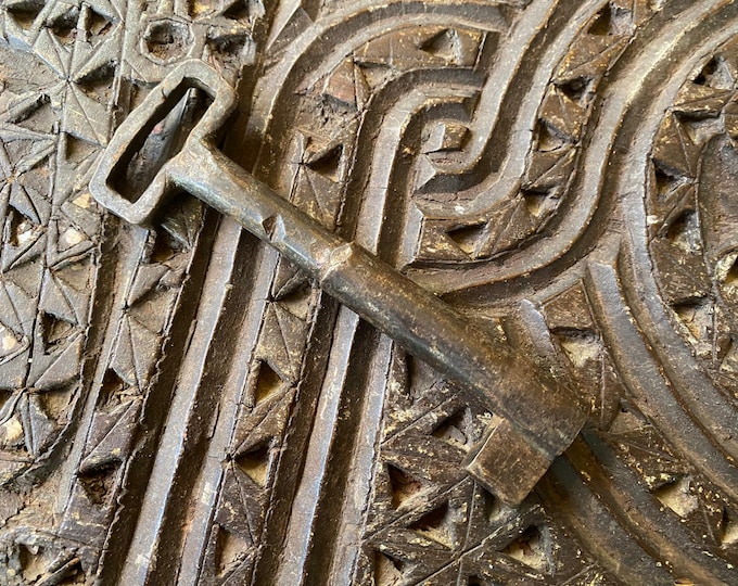 Authentic Antique T-Handle Skeleton Key - 12cm Large Forged Iron Gate Key - 19th Century Medieval Style Hardware - Rare Cellar or Vault Key