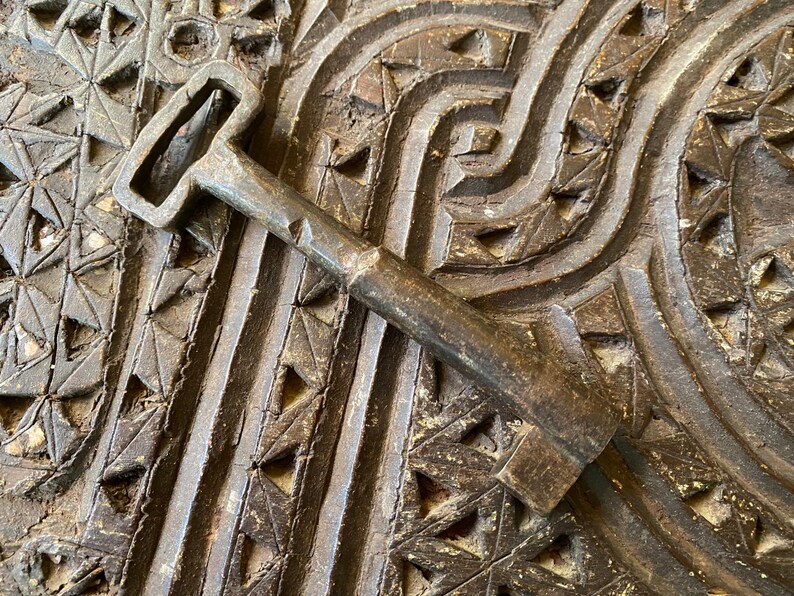 Authentic Antique T-handle Skeleton Key - 12cm Large Forged Iron Gate ...