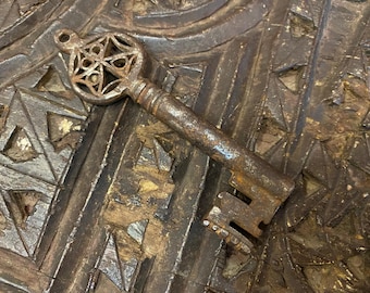 Ottoman period rare key,vintage old key,Rustic Decorative Antiq Key,gothic metal key, antique key rare key,Home Decor Primitive Key,