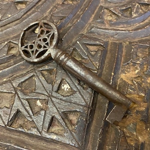 Ottoman period rare key,vintage old key,Rustic Decorative Antiq Key,gothic metal key, antique key rare key,Home Decor Primitive Key,